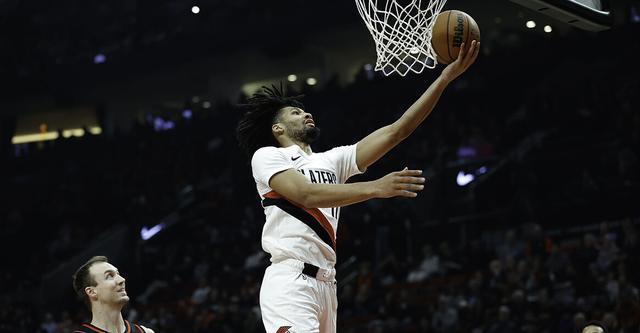 wellbet官网-夏普24+9奥孔古26+9 开拓者主场轻取老鹰